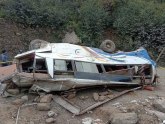 Najmanje 28 poginulih u nesreći autobusa u Nepalu FOTO