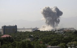 
					Najmanje 32 mrtvih u napadima talibana u Avganistanu 
					
									