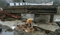 Najmanje šest ljudi poginulo u poplavama na jugu Rusije (VIDEO)