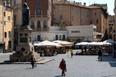 Najniži broj novoobolelih u Italiji za mesec dana, preminulo 604