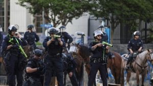 Nakon Los Anđelesa uveden policijski čas u još jednom američkom gradu