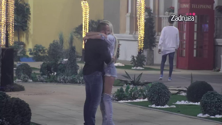 Nakon Mlađinog sukoba sa Orozovićem, Nina odmah otrčala do Jovanovića i bacila mu se u zagrljaj! (VIDEO)
