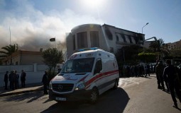 
					Napad na Ministarstvo spoljnih poslova Libije, troje mrtvih 
					
									