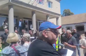 Napad na demonsrante u Bačkom Petrovcu, SNS zastrašuje i preti delegatima za izbor Predsednika Matice Slovačke