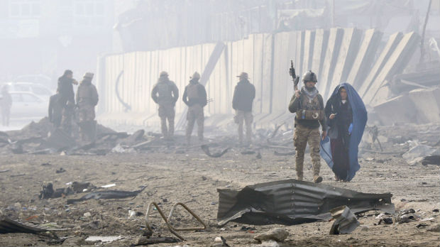 Napad na zvaničnika u Avganistanu, osmoro poginulih