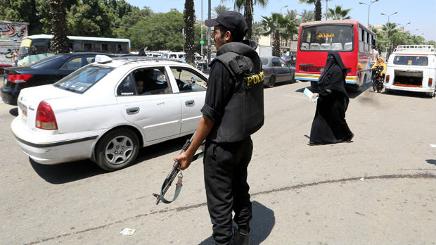 Napad u blizini Luksora, dvoje ubijeno