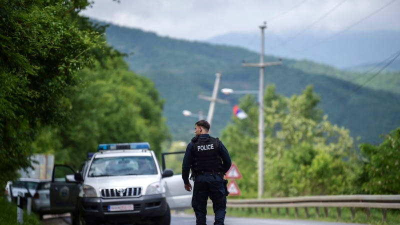 Napad na policiju na severu Kosova