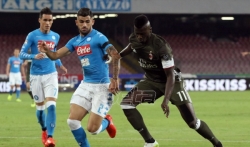 Napoli nadigrao Milan za prvu pobedu u sezoni