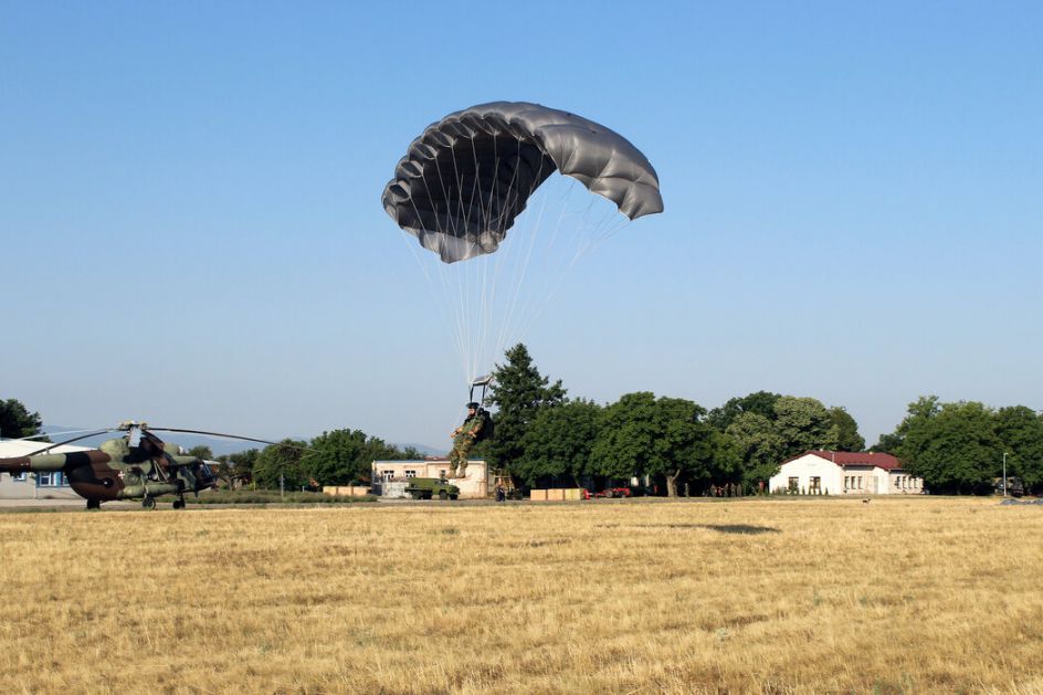 Napredna obuka padobranaca za skokove na slobodno dejstvo