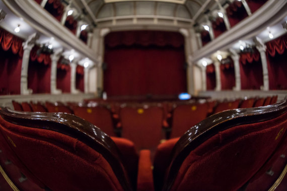 Narodno pozorište Sombor slavi 137. rođendan, predstave po specijalnim cenama