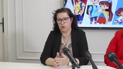 Nastava na hrvatskom jeziku se odvija u skladu sa planom i programom Srbije