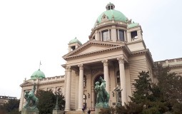 
					Nastavljena sednica Skupštine, poslanici i o Crnoj Gori 
					
									