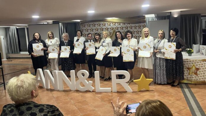 Nastavnica iz Niša dobitnica priznanja „Najbolji nastavnik regiona“
