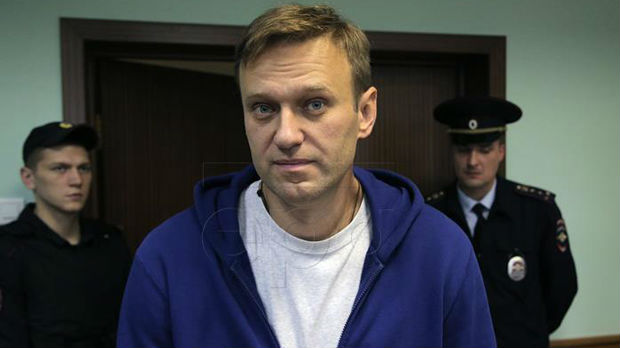 Navaljni osuđen na mesec dana zatvora