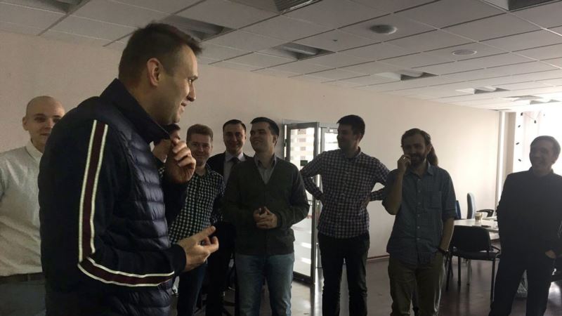 Navalni pušten iz zatvora nakon 15 dana zatvora 
