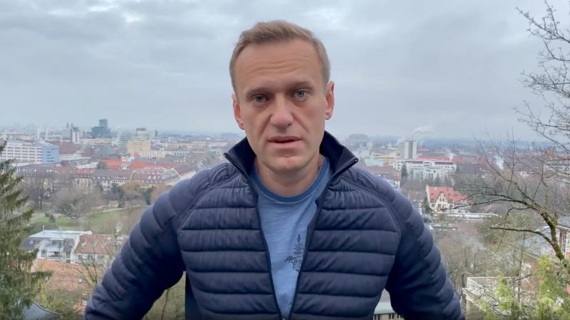 Navalni uhapšen po povratku u Moskvu 
