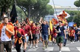 Navijači Rome krenuli na stadion VIDEO