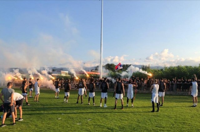 Navijači priredili spektakl košarkašima Partizana FOTO/VIDEO