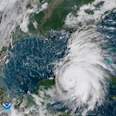  Ne možete se sakriti, BEŽITE Floridi preti TOTALNO UNIŠTENJE, monstruozna oluja sve bliža (VIDEO)