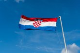 Ne pomažu ni Srbi; Hrvatska u problemu