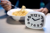 Ne večerajte kasno: Obrok posle ovog vremena povećava rizik od moždanog udara
