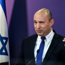Nek ne ostavlja SPRŽENU ZEMLJU za sobom: Kandidat za novog premijera Izraela imao šta da kaže Netanjahuu