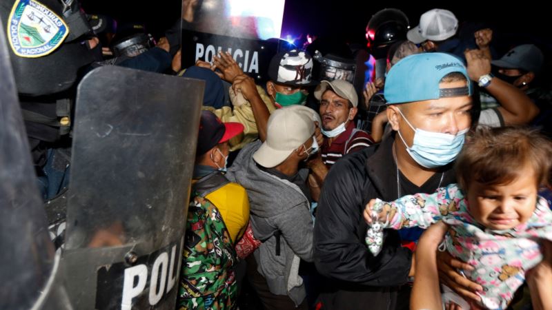 Nekoliko hiljada migranata iz Hondurasa krenulo ka SAD