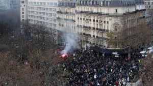 Nekoliko stotina hiljada ljudi na ulicama Francuske protiv reforme penzija