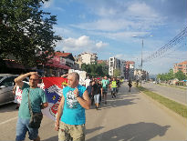 Nekoliko stotina stanovnika Panteleja na protestu za uređenje naselja