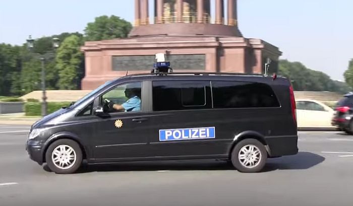 Nemačka: Planirao da vozilom uleti među pešake