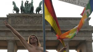 Nemačka i nudizam: Zašto Nemci vole da se skinu goli u javnosti