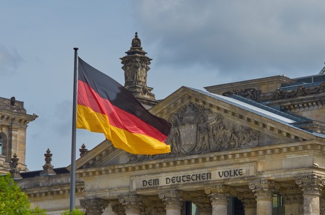 Nemačka pomaže – bogatima: Niži porez za korporacije, u budžetu sedam milijardi manje