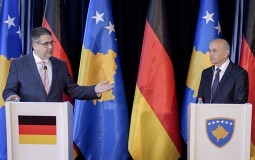 
					Nemačka pozvala Kosovo da odobri sporazum o granici s Crnom Gorom 
					
									