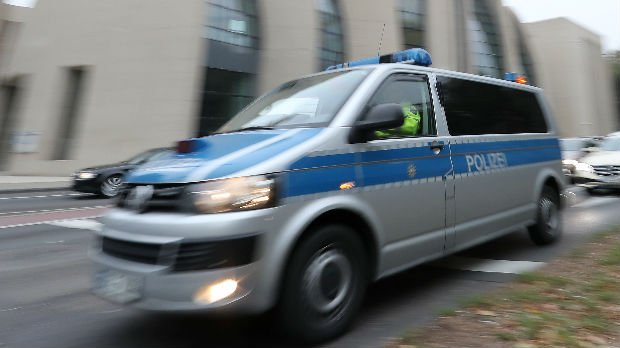 Nemačka, tri osobe napadnute i ranjene nožem 