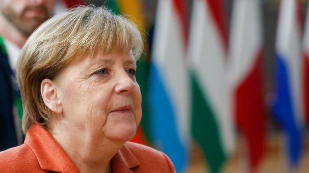 Nemačkoj nedostaju radnici, Merkelova gleda van EU
