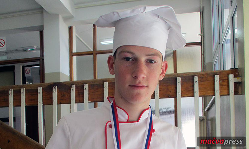 Nemanja je najbolji mladi kuvar u Srbiji: Pobedio je na velikom takmičenju, a vrhunski sprema krmenadle na ciganski način