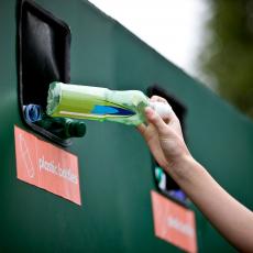 Nemci majstori reciklaže: Unovče svaku plastičnu flašu, a kakva je situacija u Srbiji? 