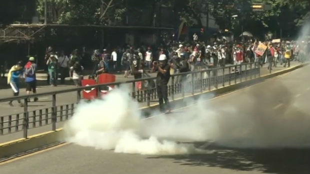 Nemirna Venecuela – zakletva u Skupštini, protesti na ulicama