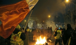 Neredi na protestima Žutih prsluka u Parizu i drugim gradovima