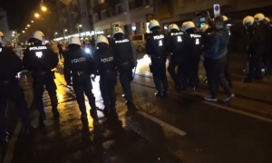 Neredi na ulicama Beča posle utakmice Orlova: Srbi blokirali deo austrijske prestonice, reagovala policija(VIDEO)