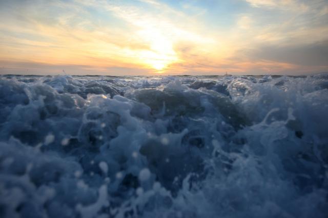 Nesreća na moru: Mladić skočio da spase devojke, svi mrtvi