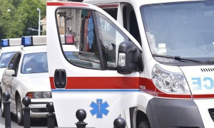 Nesreća u Surčinu: U sudaru auta i kamiona jedna žena poginula, duga osoba teško povređena