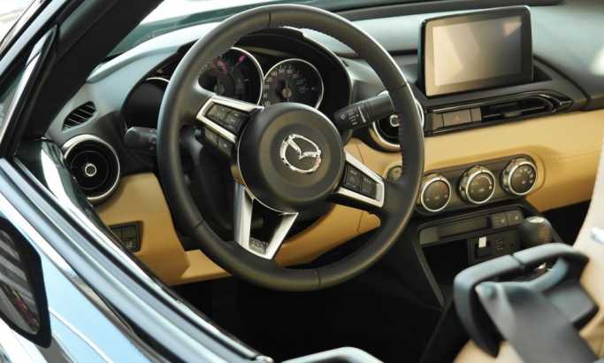 Nešto između: Novi SUV Mazda CX-30 (FOTO)