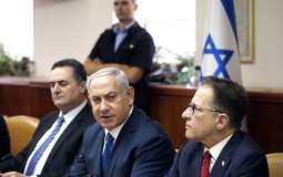 
					Netanjahu: Tramp me je zamolio da pomognem u evakuaciji Belih šlemova 
					
									