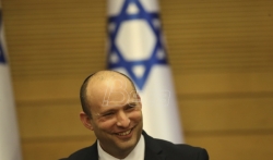 Netanjahu zvanično predao vlast Benetu bez ceremonije i fotografisanja