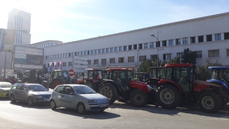 Neuspeh pregovora, protest pojoprivrednika u Srbiji se nastavlja