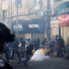 Neviđena TORTURA nad Palestincima: Izraelski policajci KONJICOM gazili demonstrante (FOTO/VIDEO)
