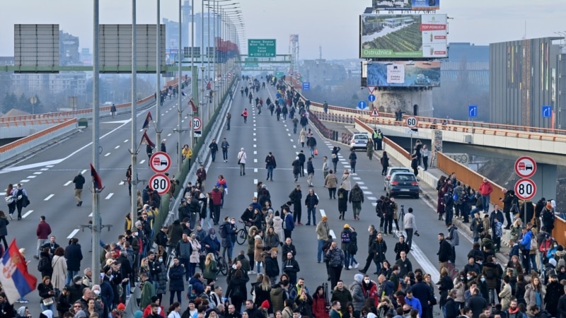 Nevladina organizacija predala predsedniku Srbije zahteve za prekid blokada puteva