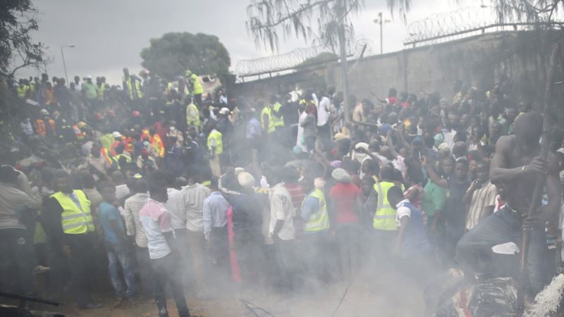 Nigerija: Najmanje 160 mrtvih pod srušenim krovom crkve
