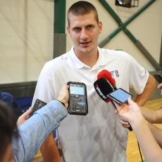 Nikola Jokić savetima pomogao kamperima na otvaranju kampa „Košarka bez granica“ (FOTO)